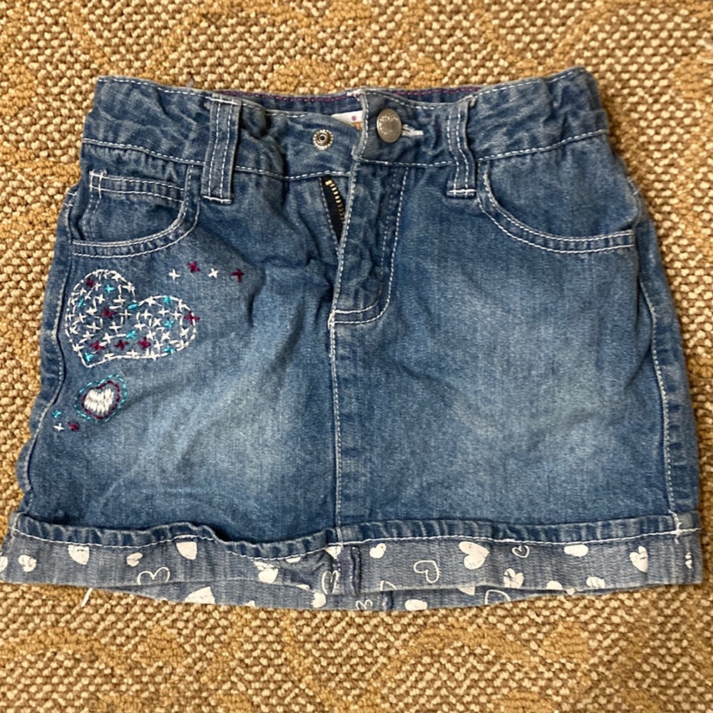 Kids size 5-6 jean shirt with designs